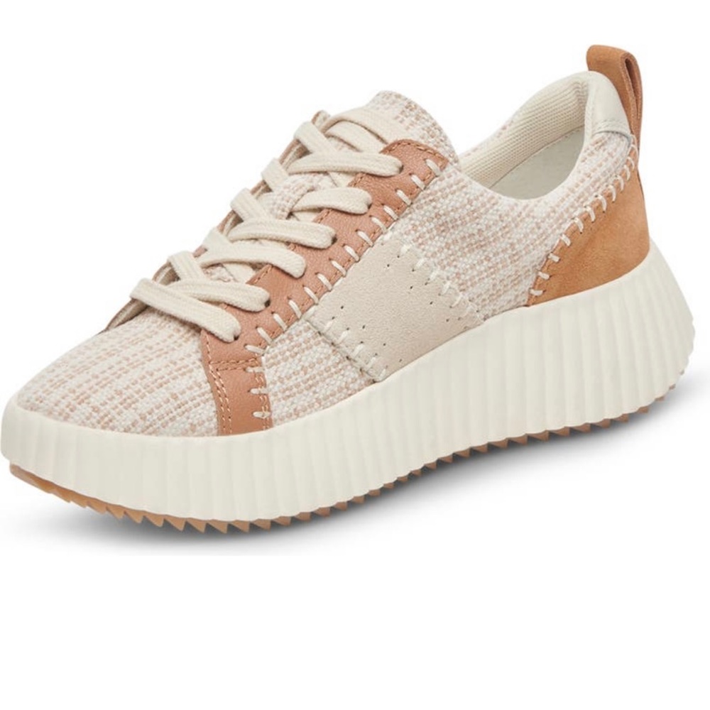 Sneakers, dolce Vita, Dolley brown multi woven size 6. Brand new, come in box.